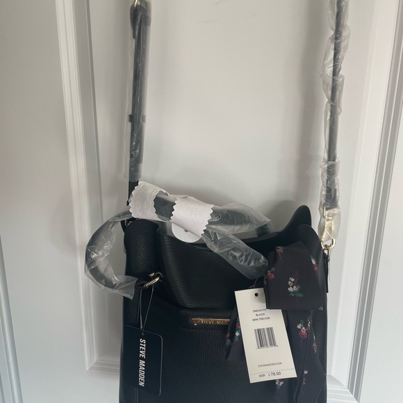 Steve Madden Trevor Work Tote Bag - Picture 4 of 7